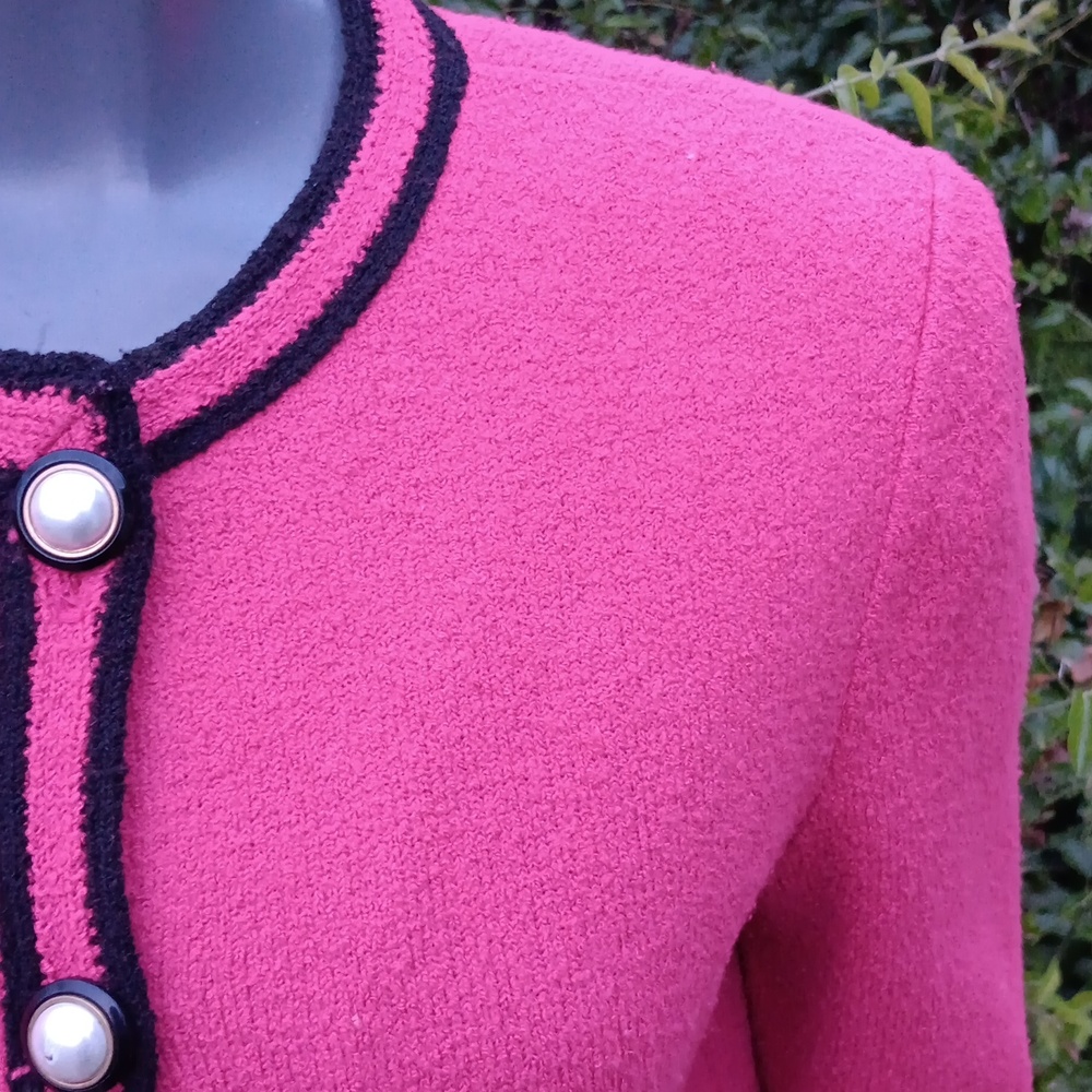 Castleberry Ladies Vintage Collarless Vibrant Pink W/Black Trim Blazer/Jacket